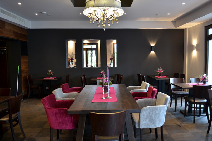 wolfschlucht_rodgau-hessen-frankfurt-eventlocation-hotel-restaurant-rhein-main-Kronleuchtersaal-8